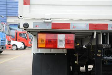 ���� �������� ��ͨ�� 152���� 4.155�׵��������Ῠ(JX1075TGA25)ͼƬ