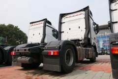 奔驰 新Actros重卡 450马力 4X2 牵引车(国六)