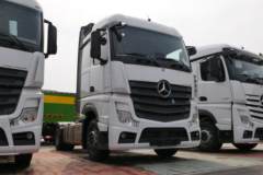 奔驰 新Actros重卡 450马力 4X2 牵引车(国六)