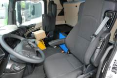 奔驰 新Actros重卡 450马力 4X2 牵引车(国六)