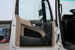 奔驰 新Actros重卡 450马力 4X2 牵引车(国六)