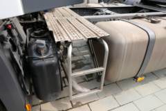 奔驰 新Actros重卡 450马力 4X2 牵引车(国六)