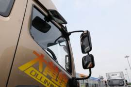 奥铃大黄蜂&nbsp;冷藏车外观图片