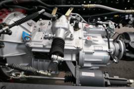 奥铃大黄蜂&nbsp;冷藏车底盘图片