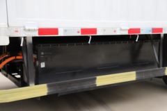 玉柴新能源 EC214 4.5T 4.125米单排纯电动仓栅式轻卡(YCE5040CCYBEV)