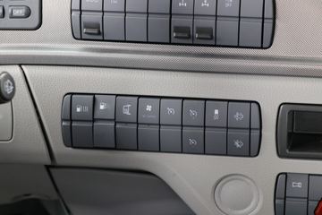 ���� ŷ��EST 580���� 6X4 �Զ���ǣ����(����)(BJ4259Y6DHL-12)ͼƬ