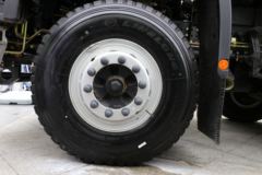 福田 欧曼GTL 9系重卡 410马力 8X4 5.6米自卸车(国六)(BJ3319Y6GRL-01)