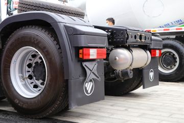 ���� ŷ��EST 580���� 6X4 �Զ���ǣ����(����)(BJ4259Y6DHL-12)ͼƬ