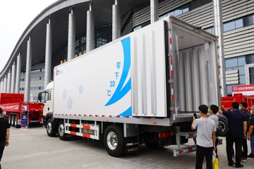 �й����� HOWO TX 330���� 6X2 9.4����س�(����)(ZZ5257XLCN56CGF1)ͼƬ