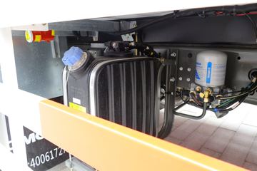 �й����� HOWO TX 330���� 6X2 9.4����س�(����)(ZZ5257XLCN56CGF1)ͼƬ