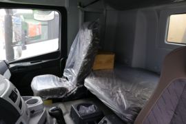 福田欧曼底盘&nbsp;油罐车驾驶室图片