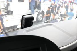 福田欧曼底盘&nbsp;油罐车驾驶室图片