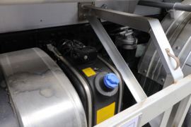 福田欧曼底盘&nbsp;油罐车底盘图片