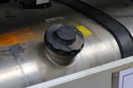 福田欧曼底盘&nbsp;油罐车底盘图片