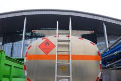 福田欧曼 GTL 质享版 360马力 6X2 运油车(国六)(楚胜牌)(CSC5329GYYLB6)