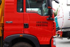 重汽豪沃(HOWO)底盘&nbsp;随车吊外观图片