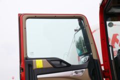 中国重汽 HOWO TX 350马力 6X4 随车起重运输车(国六)(徐工机械)(XGS5251JSQZ6)