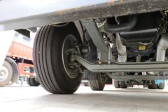 中国重汽 汕德卡C5H 350马力 8X4 运油车(国六)(绿叶牌)(JYJ5326GYYF)