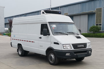 依维柯 得意 129马力 4X2 5.995米冷藏车(新飞牌)(XKC5047XLC6M)