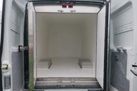 南京依维柯底盘&nbsp;冷藏车上装图片