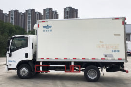 庆铃底盘 冷藏车外观图片