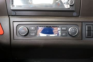 �������� ��ʨC6 330���� 8X4 7.6���������������䳵(����)(�м���)(CQ5317GJBHV09286)ͼƬ