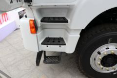 上汽红岩 杰狮C6 330马力 8X4 7.6方混凝土搅拌运输车(国六)(中集瑞江)(CQ5317GJBHV09286)