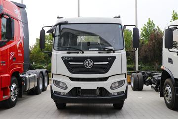 东风天锦VR&nbsp;扫路车外观图片