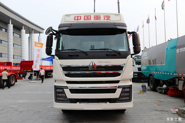 HOWO TH7 冷藏车