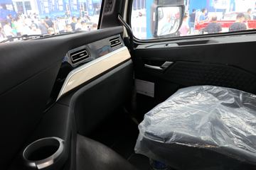 �й����� HOWO TH7�ؿ� 460���� 8X4 ��س�(����)(��Ҷ��)ͼƬ