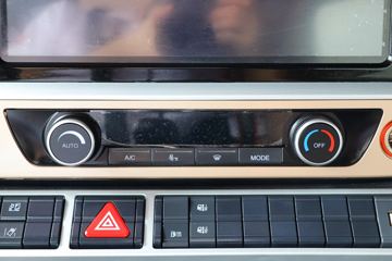 �й����� HOWO TH7�ؿ� 460���� 8X4 ��س�(����)(��Ҷ��)ͼƬ