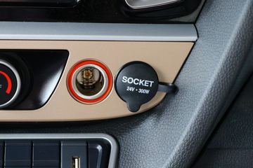 �й����� HOWO TH7�ؿ� 460���� 8X4 ��س�(����)(��Ҷ��)ͼƬ