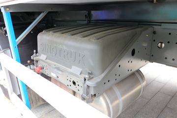 �й����� HOWO TH7�ؿ� 460���� 8X4 ��س�(����)(��Ҷ��)ͼƬ