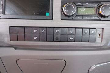 �������ó� �����콢KX ����� 520���� 6X4ǣ����(Һ��)(����)ͼƬ