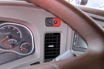 �������ó� �����콢KX ����� 520���� 6X4ǣ����(Һ��)(����)ͼƬ