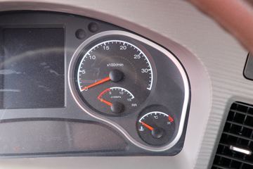 �������ó� �����콢KX ����� 520���� 6X4ǣ����(Һ��)(����)ͼƬ