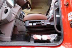 东风商用车 天龙旗舰KX 经典版 520马力 6X4牵引车(液缓)(国六)
