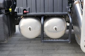 �������ó� �����콢KX ����� 520���� 6X4ǣ����(Һ��)(����)ͼƬ