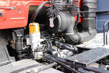 �������ó� �����콢KX ����� 520���� 6X4ǣ����(Һ��)(����)ͼƬ