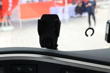 �������ó� �����콢KX 600���� 6X4 AMT�Զ���ǣ����(����)(Һ��)ͼƬ