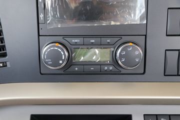 �������ó� �����콢KX 600���� 6X4 AMT�Զ���ǣ����(����)(Һ��)ͼƬ