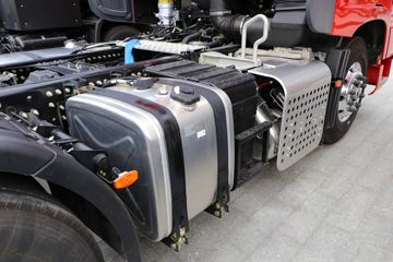 �������ó� �����콢KX 600���� 6X4 AMT�Զ���ǣ����(����)(Һ��)ͼƬ