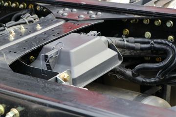�������ó� �����콢KX 600���� 6X4 AMT�Զ���ǣ����(����)(Һ��)ͼƬ