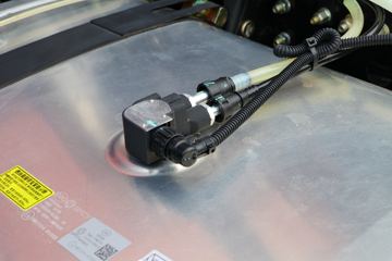 �������ó� �����콢KX 600���� 6X4 AMT�Զ���ǣ����(����)(Һ��)ͼƬ