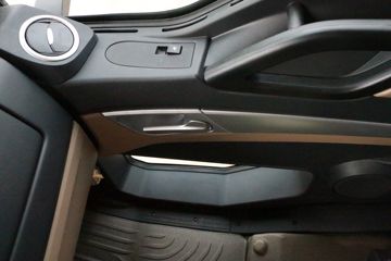 �й�����HOWO TX 430���� 8X4 6.5����ж��(ZZ3317V326GF1)ͼƬ