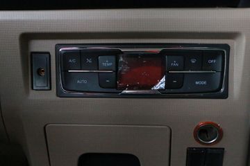 �й�����HOWO TX 430���� 8X4 6.5����ж��(ZZ3317V326GF1)ͼƬ