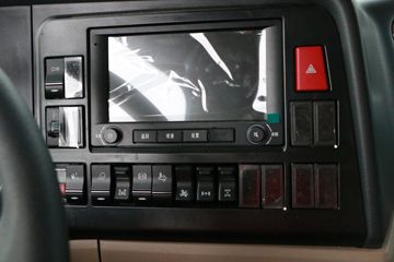 �й�����HOWO TX 430���� 8X4 6.5����ж��(ZZ3317V326GF1)ͼƬ