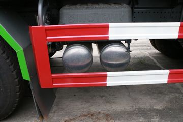 �й�����HOWO TX 430���� 8X4 6.5����ж��(ZZ3317V326GF1)ͼƬ