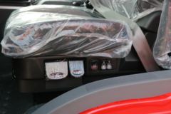 大运 祥龙 230马力 4X2 6.8米仓栅式载货车(国六)(CGC5181CCYHDF53F)