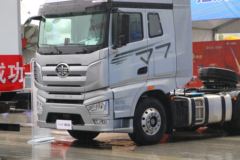 一汽解放 J7重卡 550马力 6X4 AMT自动挡牵引车(一汽)(CA4250P77K25T1E5)
